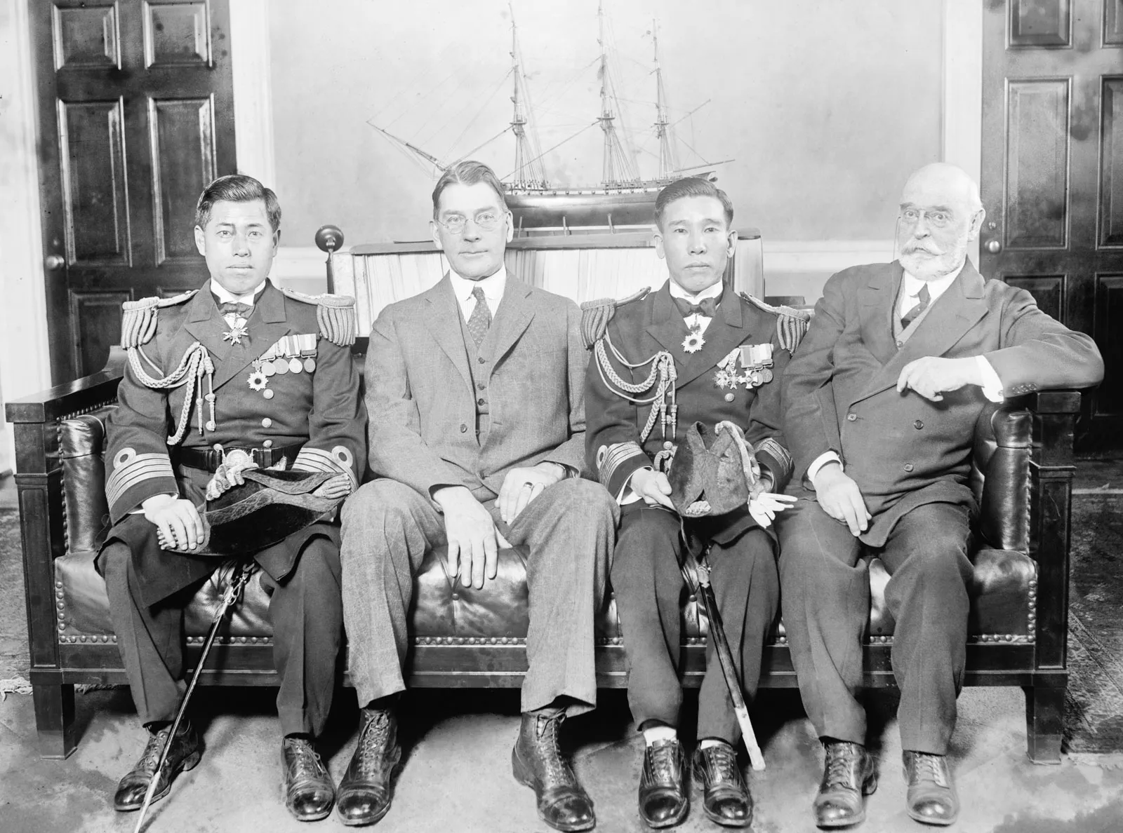 Capt-Yamamoto-Isoroku-Curtis-D-Wilbur-Edward-Feb-17-1926-1024x760 İntikam Operasyonu Amiral I.Yamamoto Ölmeli! Tarih